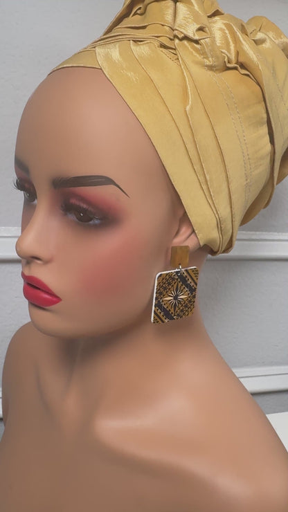 Afrocentric earrings (square black)